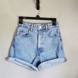 Zara mom fit high waist light wash jean shorts